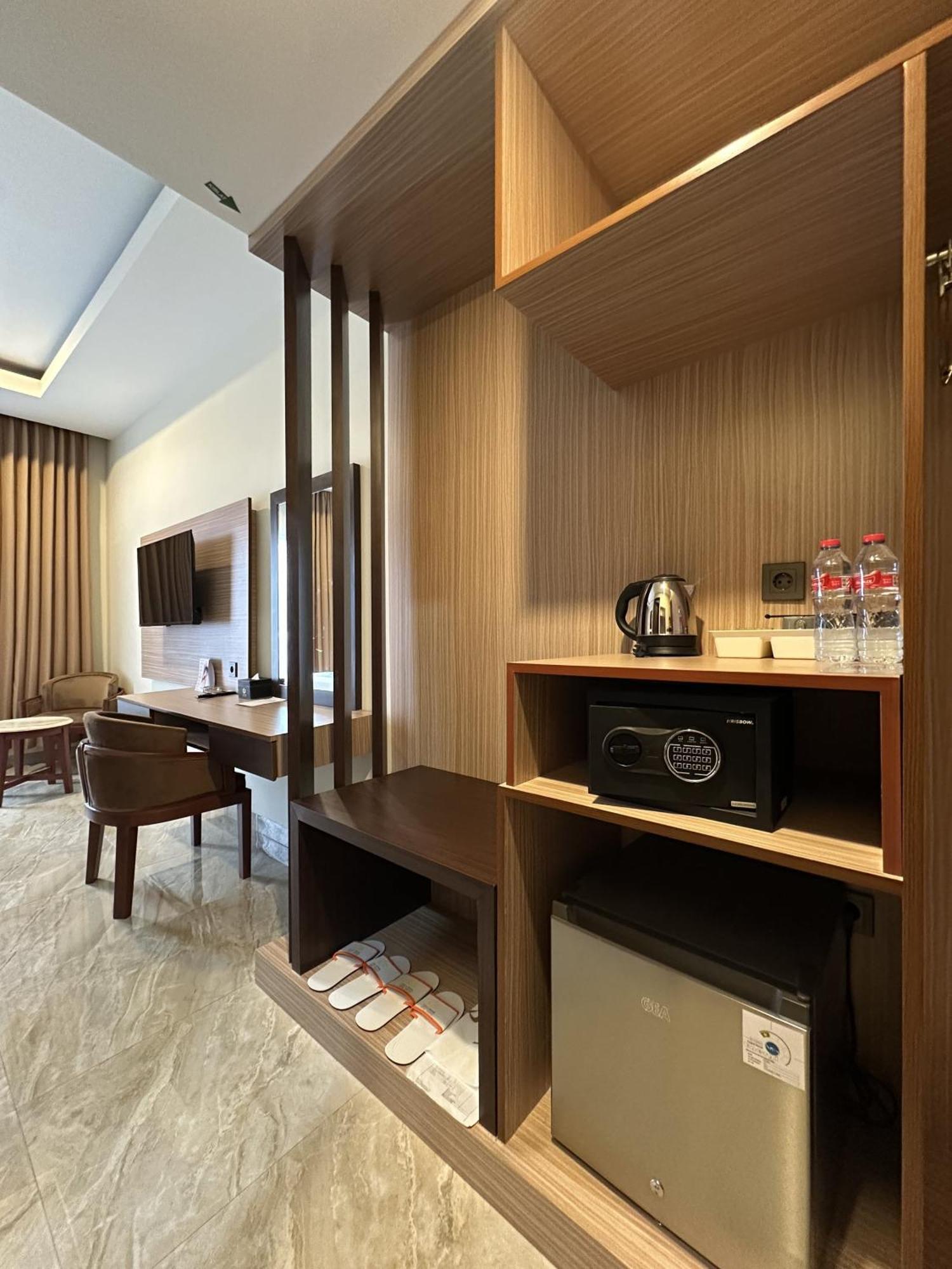 Vega Prime Hotel & Convention Соронг Номер фото